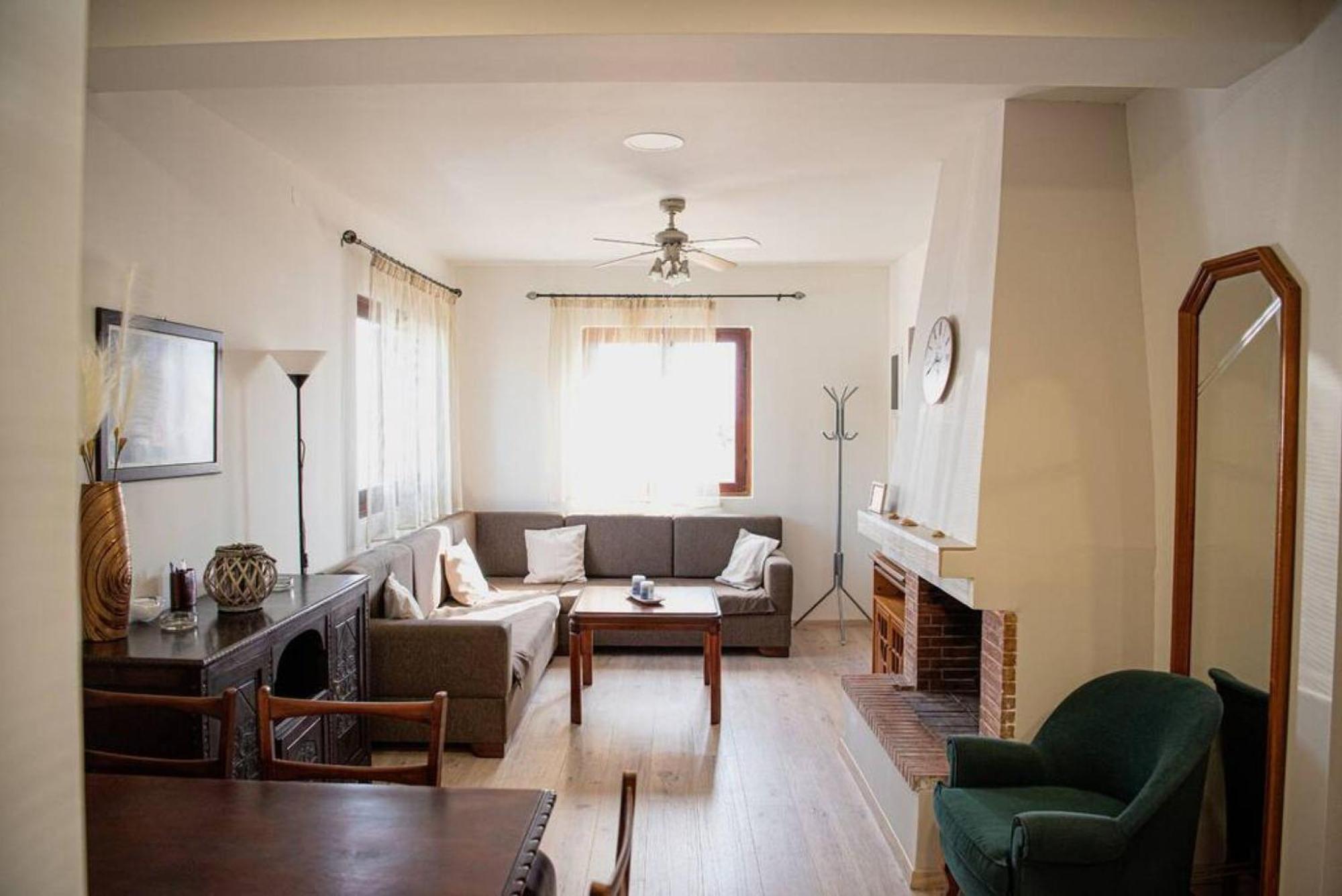 Karnagio Seafront In Agria Villa Kato Lekhonia ภายนอก รูปภาพ